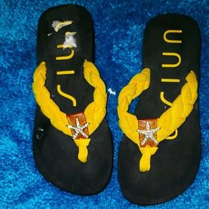 Unisa  flip flops